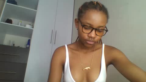 Snapshot of theequinn chatting on March 2025 02:54:02 PM theequinn online show from March 2025 02:54:02 PM