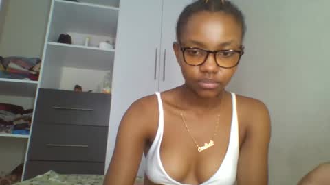 Snapshot of theequinn chatting on March 2025 09:01:01 PM theequinn online show from March 2025 09:01:01 PM