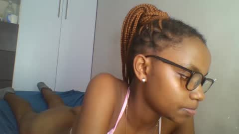 Snapshot of theequinn chatting on March 2025 01:27:01 AM theequinn online show from March 2025 01:27:01 AM