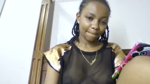 Snapshot of theequinn chatting on September 2025 03:15:01 PM theequinn online show from September 2025 03:15:01 PM