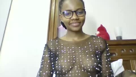 Snapshot of theequinn chatting on October 2025 05:48:02 AM theequinn online show from October 2025 05:48:02 AM