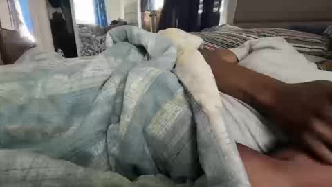 Snapshot of theeshooterr chatting on October 2025 03:02:02 PM theeshooterr online show from October 2025 03:02:02 PM