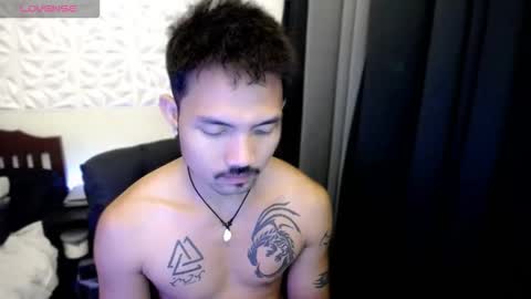 Snapshot of thefriskyasian chatting on October 2025 08:55:02 AM Jaycee online show from October 2025 08:55:02 AM