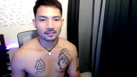 Snapshot of thefriskyasian chatting on November 2025 02:44:01 AM Jaycee online show from November 2025 02:44:01 AM