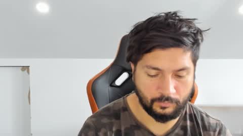 Snapshot of theguardian7 chatting on November 2025 11:54:01 AM theguardian7 online show from November 2025 11:54:01 AM