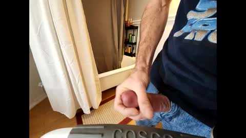 Snapshot of theguyneeds chatting on December 2024 03:36:01 PM Theguyneeds online show from December 2024 03:36:01 PM