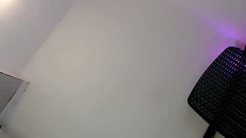 laisa online show from December 2024 12:44:02 PM
