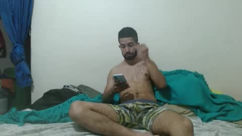 Snapshot of thehousedog chatting on February 2025 10:37:02 AM thehousedog online show from February 2025 10:37:02 AM