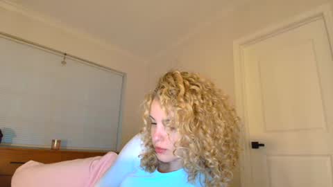 Lily Marie online show from January 2025 11:17:02 PM