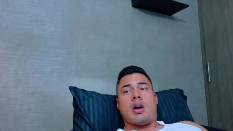 Snapshot of thekingerick chatting on November 2025 11:43:02 PM thekingerick online show from November 2025 11:43:02 PM