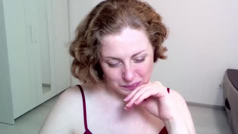 Snapshot of theladysblush chatting on December 2024 07:46:01 AM Ella online show from December 2024 07:46:01 AM