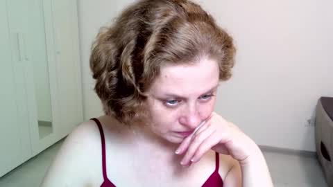 Snapshot of theladysblush chatting on December 2024 06:46:02 PM Ella online show from December 2024 06:46:02 PM