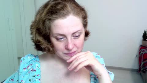 Snapshot of theladysblush chatting on January 2025 11:04:02 AM Ella online show from January 2025 11:04:02 AM