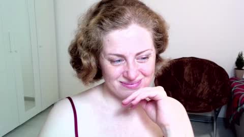 Snapshot of theladysblush chatting on January 2025 05:27:01 AM Ella online show from January 2025 05:27:01 AM