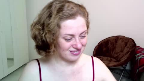 Snapshot of theladysblush chatting on January 2025 05:32:01 AM Ella online show from January 2025 05:32:01 AM
