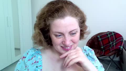 Snapshot of theladysblush chatting on February 2025 08:24:01 AM Ella online show from February 2025 08:24:01 AM