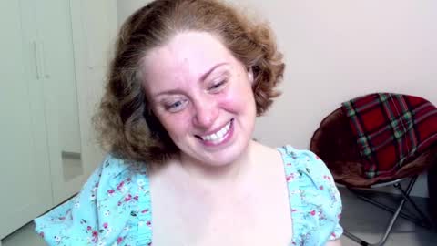 Snapshot of theladysblush chatting on February 2025 04:47:01 PM Ella online show from February 2025 04:47:01 PM