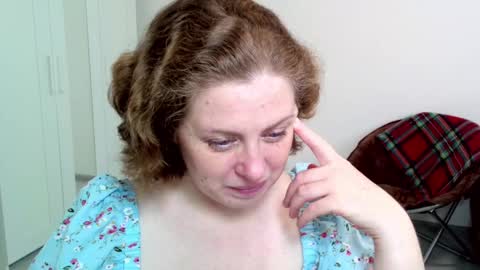 Snapshot of theladysblush chatting on February 2025 07:38:01 AM Ella online show from February 2025 07:38:01 AM