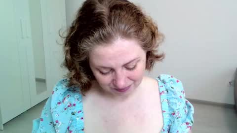 Snapshot of theladysblush chatting on February 2025 07:48:01 AM Ella online show from February 2025 07:48:01 AM