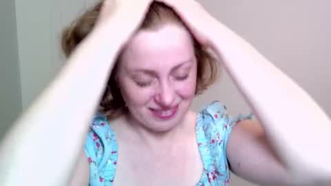 Snapshot of theladysblush chatting on February 2025 05:29:02 PM Ella online show from February 2025 05:29:02 PM