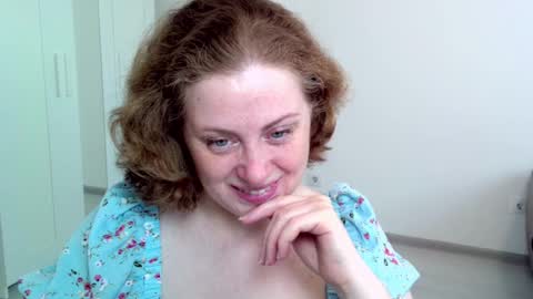Snapshot of theladysblush chatting on February 2025 06:38:02 AM Ella online show from February 2025 06:38:02 AM