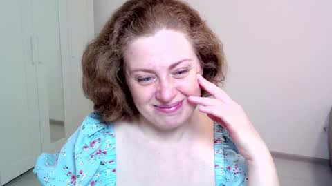 Snapshot of theladysblush chatting on February 2025 05:02:02 AM Ella online show from February 2025 05:02:02 AM
