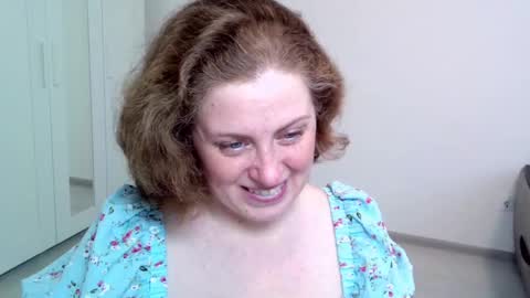 Snapshot of theladysblush chatting on February 2025 02:21:01 PM Ella online show from February 2025 02:21:01 PM