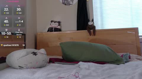 Snapshot of thelunastorm chatting on October 2025 05:39:01 PM The Luna Storm online show from October 2025 05:39:01 PM