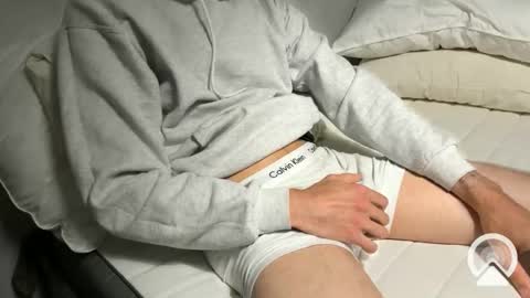 Snapshot of themarkbator chatting on November 2025 07:15:02 PM TheMarkBator online show from November 2025 07:15:02 PM