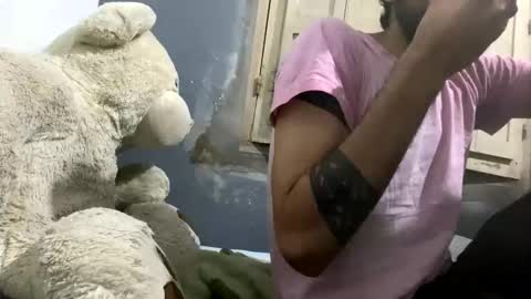 themarttinguyyy online show from October 2025 01:31:02 AM