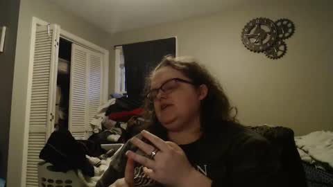 Snapshot of themistyprice chatting on December 2025 12:42:02 PM MistyPrice online show from December 2025 12:42:02 PM