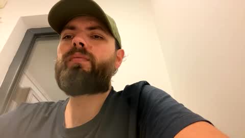 Snapshot of themonarchgoat chatting on October 2025 09:26:02 PM TheMonarchGoat online show from October 2025 09:26:02 PM