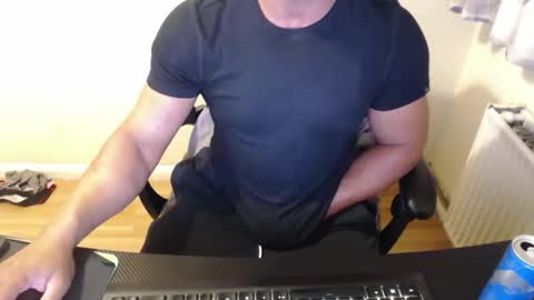 TheMuscleFactory online show from October 2025 06:17:02 PM