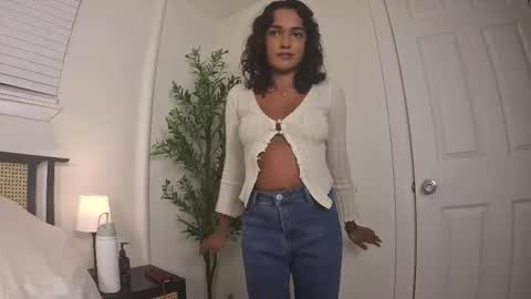 Snapshot of thenaturallovers chatting on November 2025 01:15:01 AM naturallovers online show from November 2025 01:15:01 AM