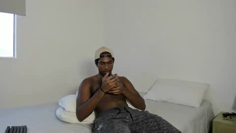 Andriw and Maiol online show from October 2025 10:09:02 PM