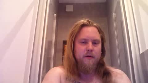 thenewdude1992 online show from October 2025 06:30:02 PM