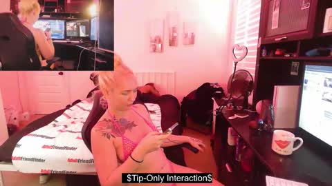 The Plug Love  Friends online show from November 2025 06:09:02 PM