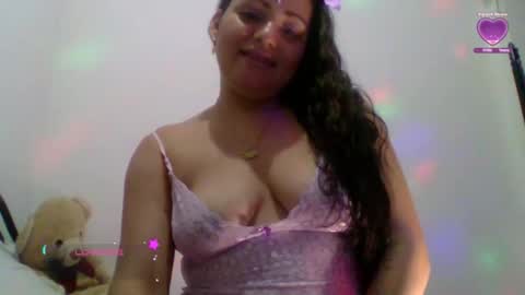 bella saritta online show from September 2025 12:18:01 PM