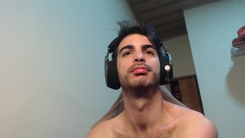 Snapshot of therazhanen chatting on January 2025 06:06:02 AM Santiago Enrique online show from January 2025 06:06:02 AM