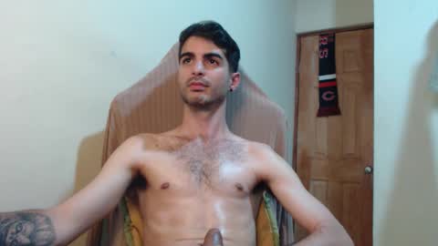 Snapshot of therazhanen chatting on September 2025 06:36:01 AM Santiago Enrique online show from September 2025 06:36:01 AM