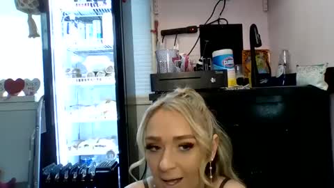 Snapshot of therealbabygofficial chatting on February 2025 12:25:01 AM therealbabygofficial online show from February 2025 12:25:01 AM