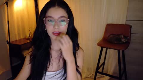 Snapshot of therose_mar chatting on October 2025 12:00:01 AM Mar online show from October 2025 12:00:01 AM