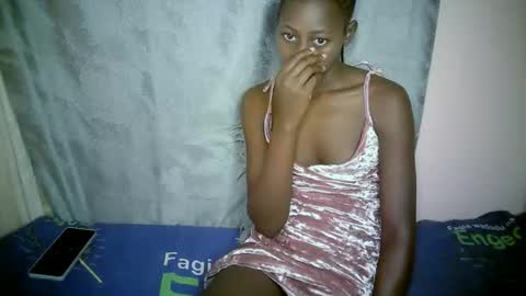 Snapshot of therry_heart chatting on October 2025 09:57:02 PM hearty online show from October 2025 09:57:02 PM