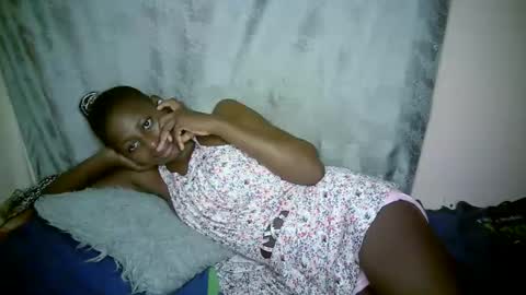 Snapshot of therry_heart chatting on October 2025 10:09:01 PM hearty online show from October 2025 10:09:01 PM