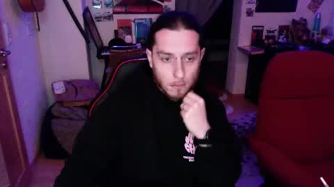 Snapshot of theshowercock chatting on October 2025 09:33:01 PM theshowercock online show from October 2025 09:33:01 PM