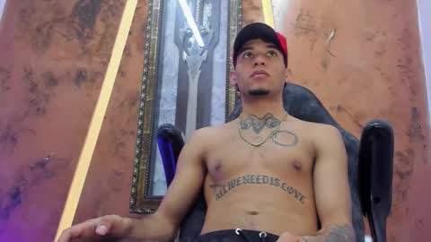 theskinny8inch_ online show from November 2025 10:52:01 PM