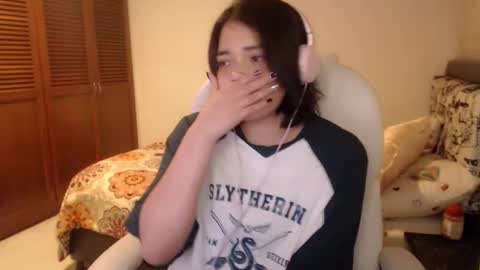 Mai online show from October 2025 11:44:02 PM