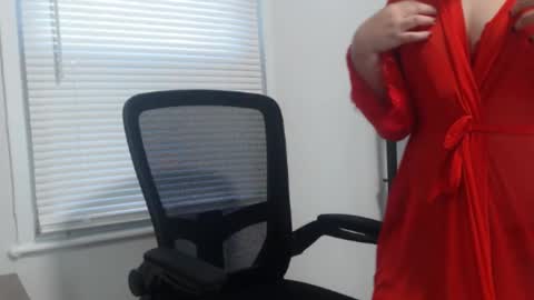 Snapshot of theteasex chatting on September 2025 12:05:02 PM TheTease Room online show from September 2025 12:05:02 PM