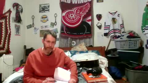 Snapshot of theycallmemellowthebreeze chatting on March 2025 01:59:02 AM mellow online show from March 2025 01:59:02 AM