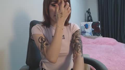 theysaidimcute online show from October 2025 01:58:02 AM